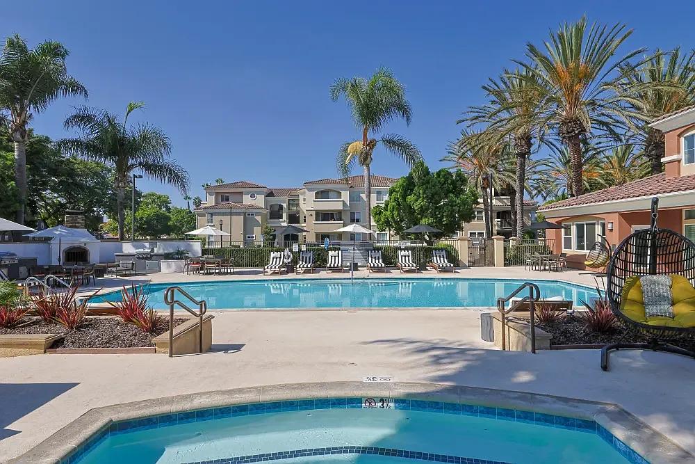 Allure at Camarillo — Photo 1