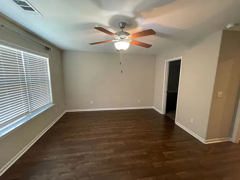 123 Cobblestone Place Dr — Photo 18