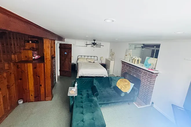 1 bed, 1.5 bath, 730 sqft, $2,200 — Photo 3