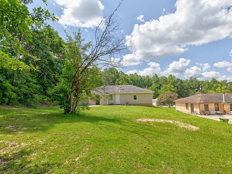 6913 Dorsey Dr — Photo 24