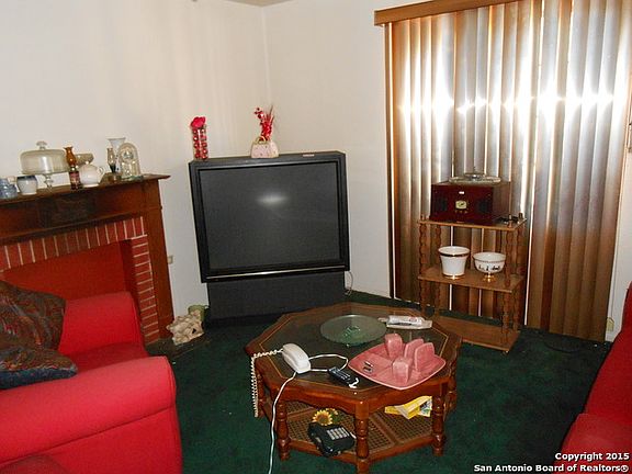 4th image of 825 Gulf St