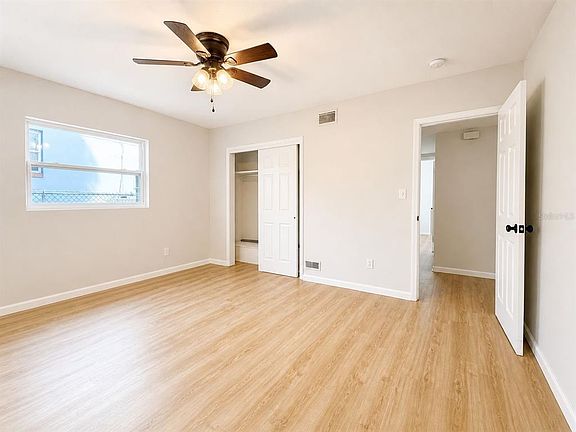 4th image of 1353 Lakeview Rd