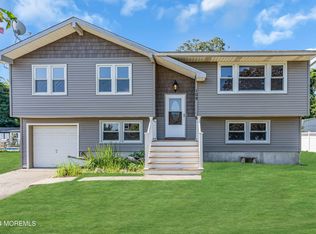 109 Driftwood Ln, Lanoka Harbor, NJ 08734