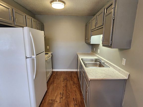 4th image of 4419 Bonnell Dr NW APT 11