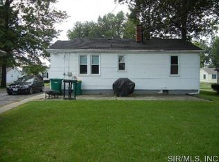 1019 W Poplar St, Mascoutah, IL