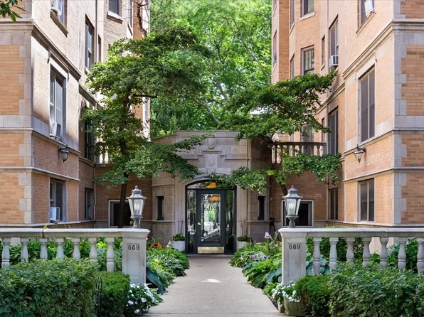 609 W Stratford Pl APT 7C, Chicago, IL 60657