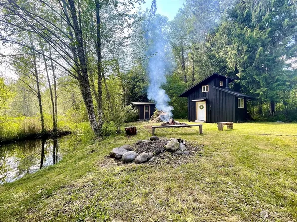 128 Mineral Hill Rd, Morton, WA 98355