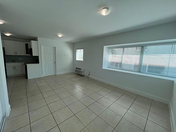 3rd image of 6971 Carlyle Ave Unit 108-6971-1