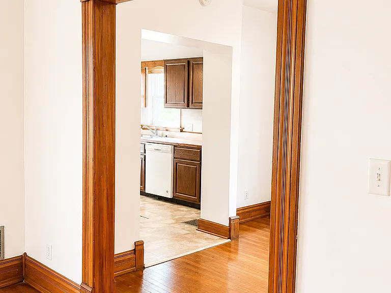 821 W Liberty St #1 — Photo 7