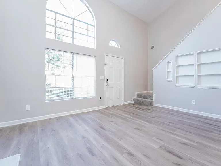4955 Windsor Downs Ln — Photo 6