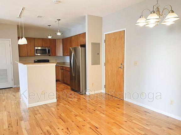 5th image of 863 Flynn St APT 306