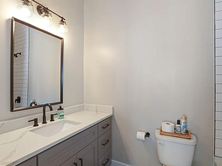 2024 Upstate Way — Photo 13