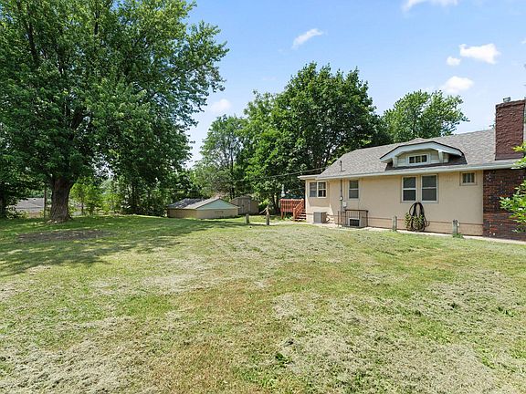 2nd image of 1332 Minnehaha Ave E