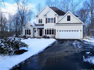 17 Shadblow Ln, Andover, CT 06232