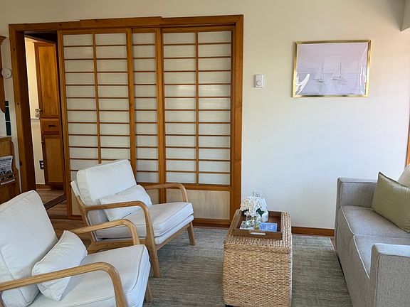 5th image of 2727 Fairview Ave E APT 18