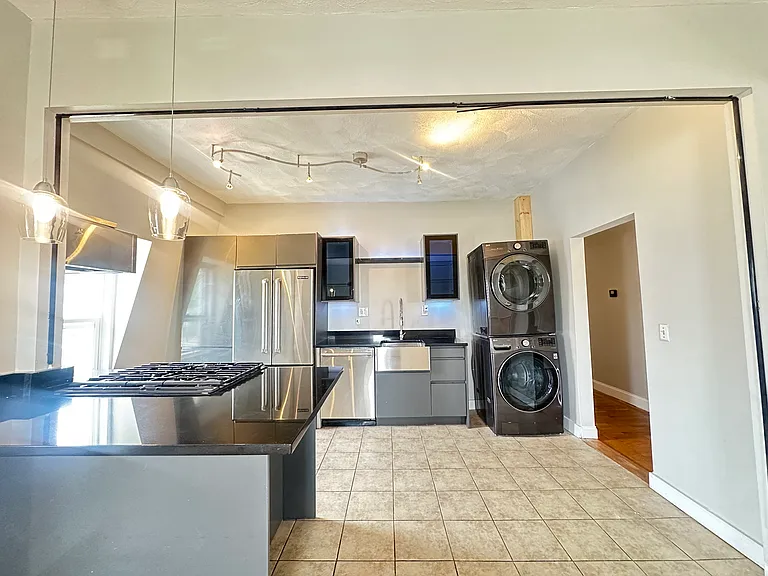 253 Federal St #3 — Photo 8