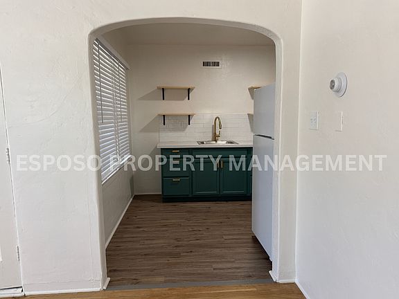 5th image of 1721 N Van Ness Ave APT 202