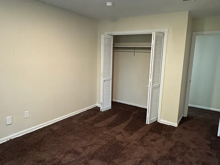 2390 Winston Way — Photo 6