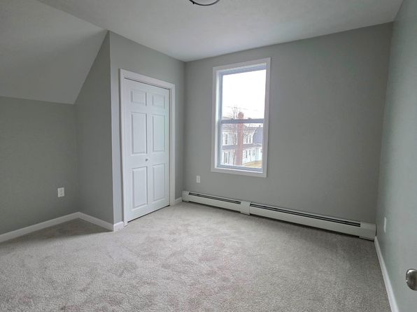 manchester-new-hampshire-95346584 picture