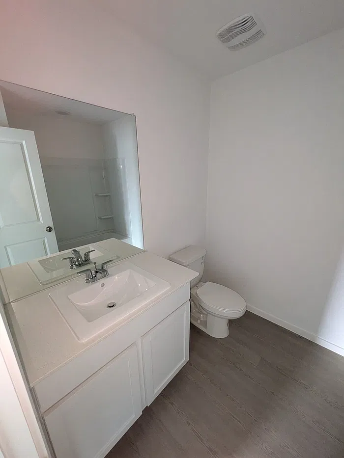 4 bed, 2.0 bath, 1692 sqft, $1,590 — Photo 3