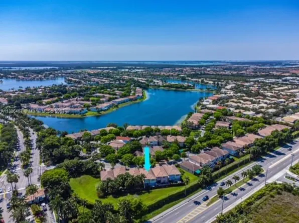 6841 NW 107th Ct, Doral, FL 33178