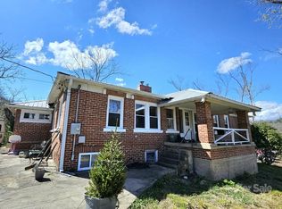 186 Rector Corner Rd, Marshall, NC 28753