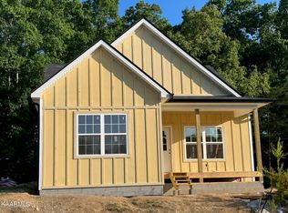 2528 Grotto Ln, Sevierville, TN 37876