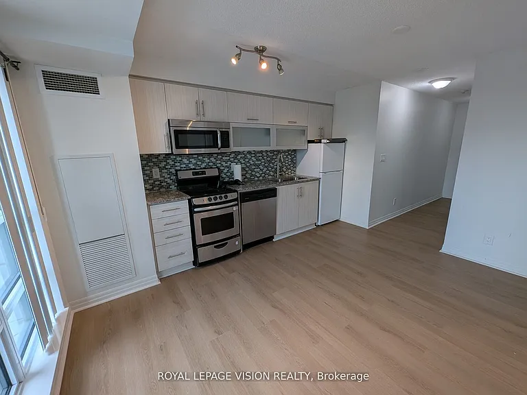 2015 Sheppard Ave E #1408 — Photo 18