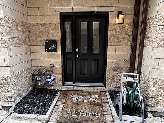 3rd image of 3262 W Armitage Ave Unit 3