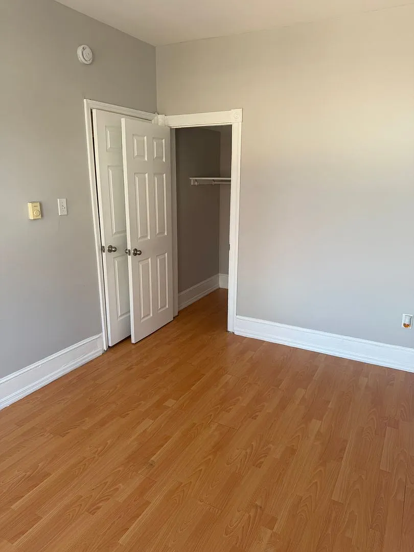 Recently Renovated 1 Bedroom/ 1 Bathroom Apartment -- Ready For Move-In! — Photo 4