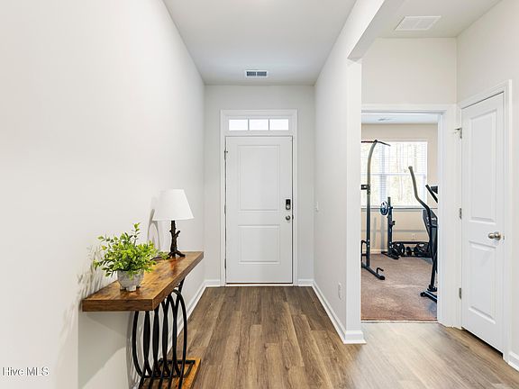 5th image of 1609 Meridian Forest Drive SE