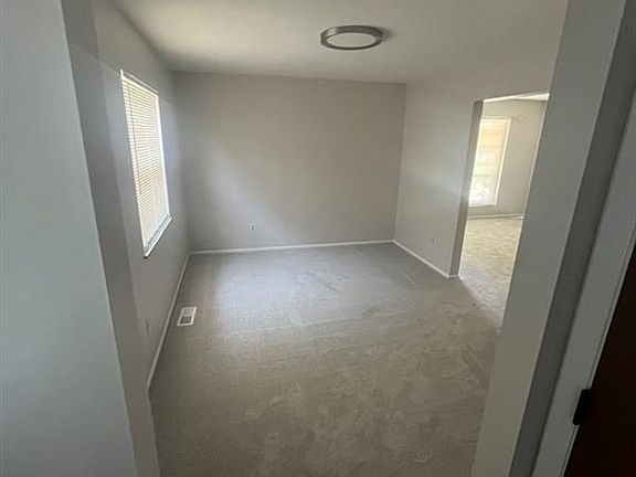 5th image of 10142 Buffton Dr