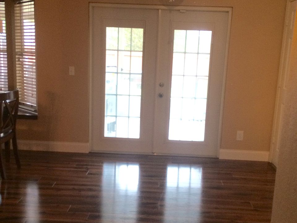 1st image of 2826 Curry Village Ln