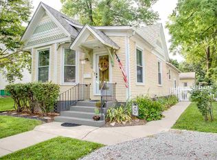 230 8th St, Lincoln, IL 62656
