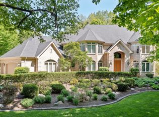 447 Fairlee Ct, Sugar Grove, IL 60554