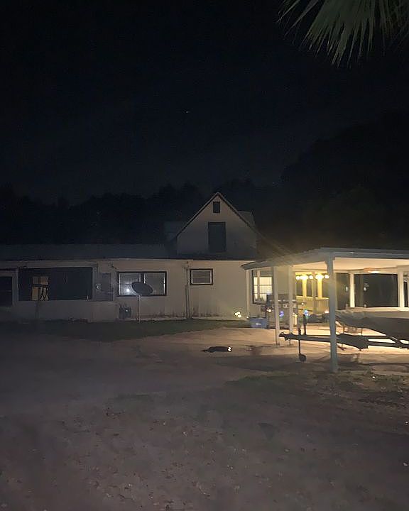 2nd image of 398 Huntington Shortcut Rd