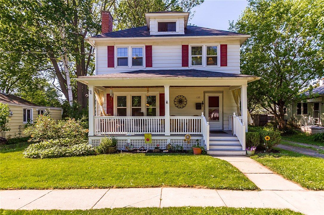 132 Granger St, Canandaigua, NY 14424 Zillow