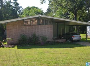 917 27th Ave N, Hueytown, AL 35023