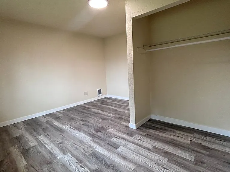 3510 55th Ave NE — Photo 34