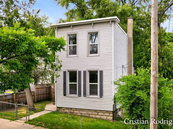 243 Fairbanks St NE, Grand Rapids, MI 49503