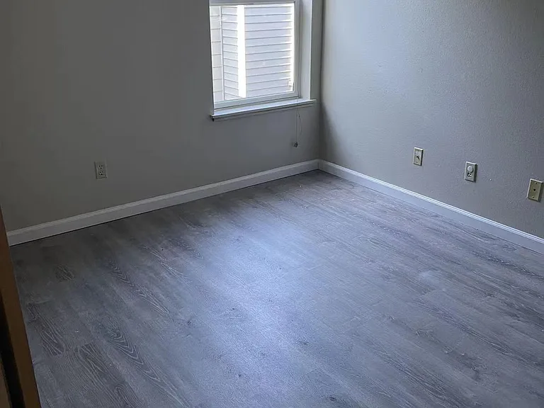 210 23rd Ave E #202 — Photo 11