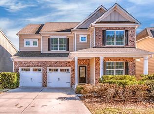 140 Cherry Bark Dr, Mooresville, NC 28117