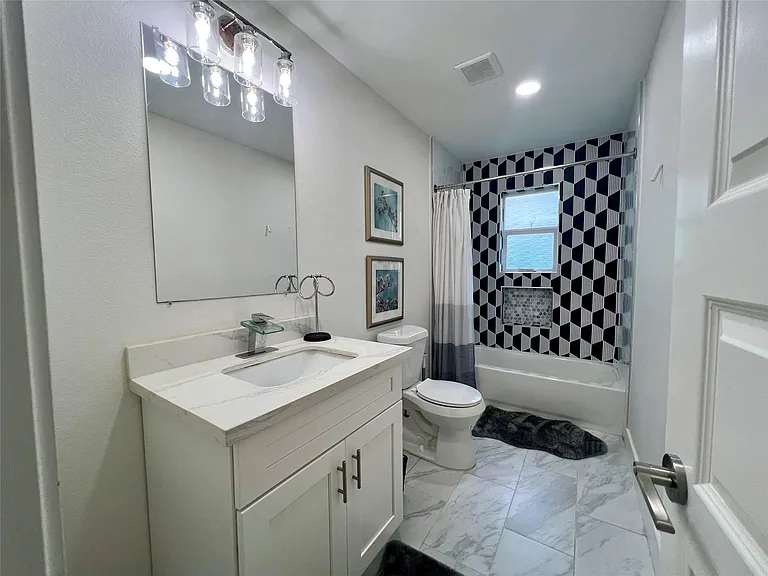 1119 Panama St — Photo 20
