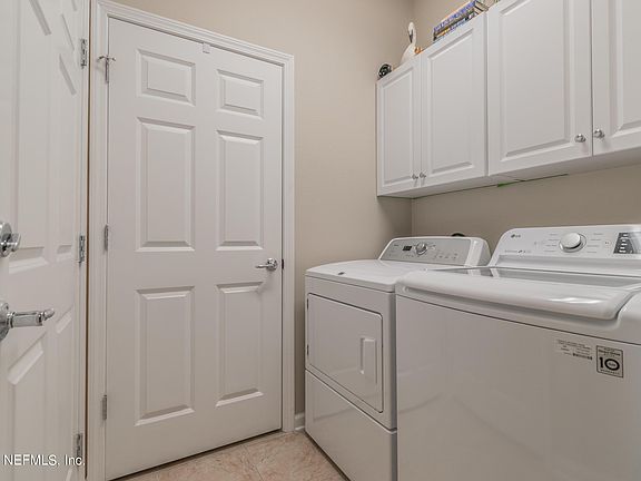 4th image of 58 Pebble Lake Ln