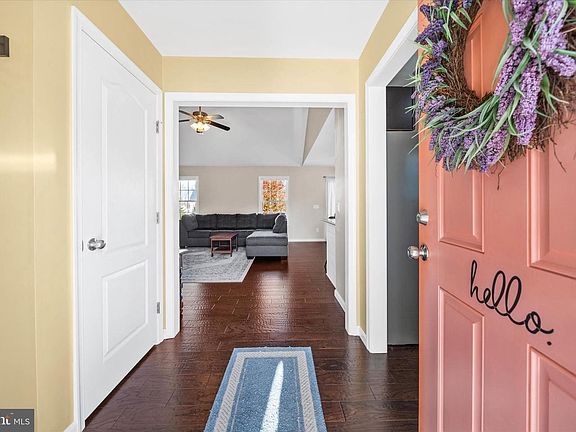 5th image of 25 E Buck Point Rd