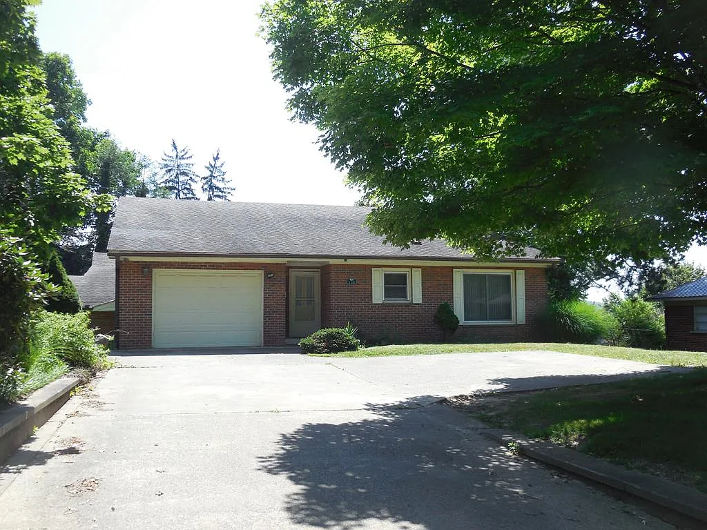 110 Johnstown Rd photo 1