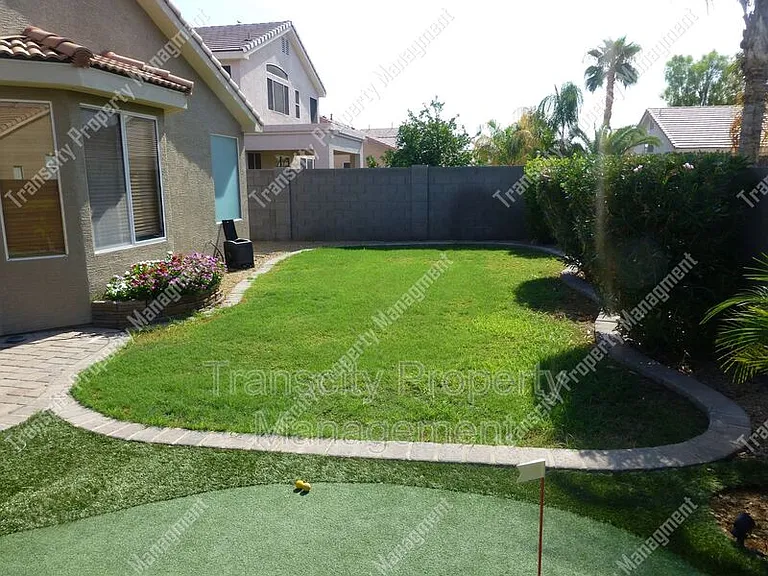 1369 W Enfield Way — Photo 6