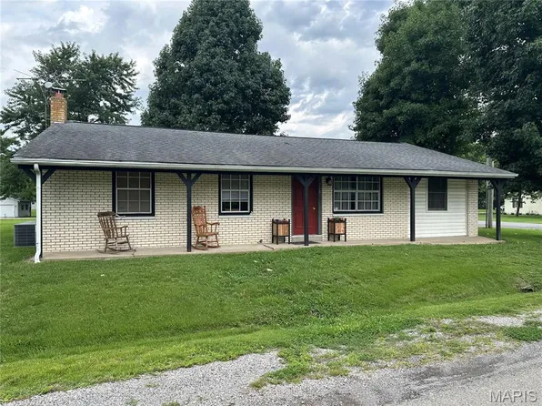 208 W Front St, Campbell Hill, IL 62916