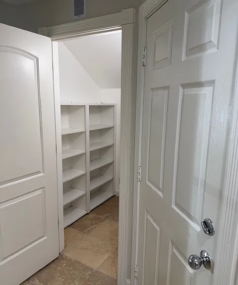 1547 Napoli Dr — Photo 13
