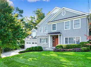 2 Dell Rd, Scarsdale, NY 10583